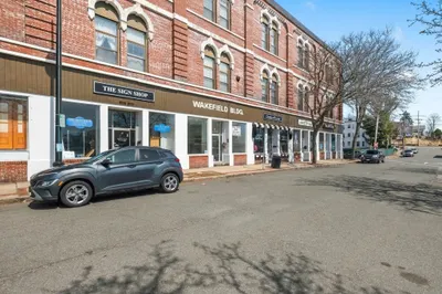7 Lincoln Street #300 1