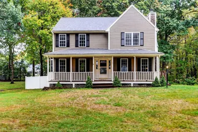 165 King James Blvd 1