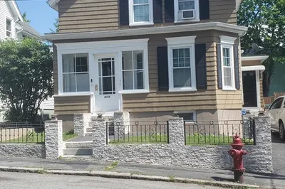 35 Farmland Rd 1