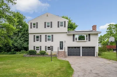 8 Rossi St 1