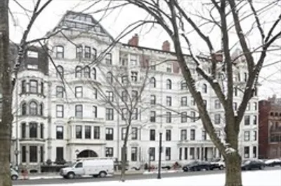 160 Commonwealth Ave #L7 1