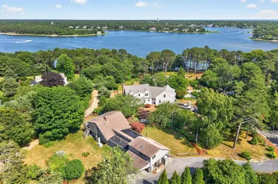 30 Fairway Road 1