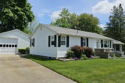 14 Deluca Rd