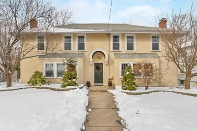 306 Edge Hill Road #R
