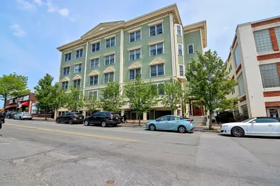 426 Main St #104