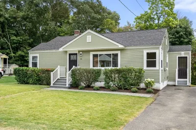 34 Brookway Drive 1