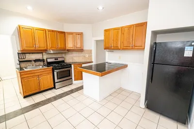 58 Essex Street #2