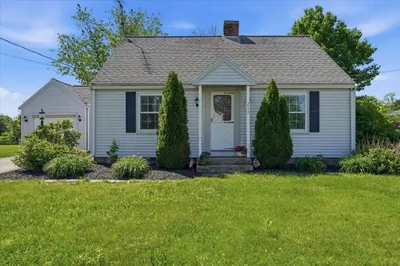 208 West Center St 1