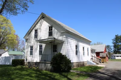 40 Conway St 1