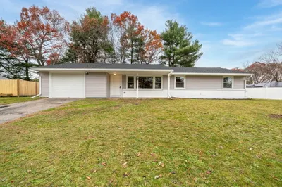 72 Annette Rd