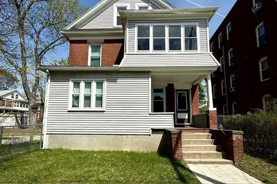 323 Sargeant St #1 1