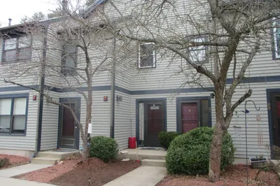 110 Dean St #86 1