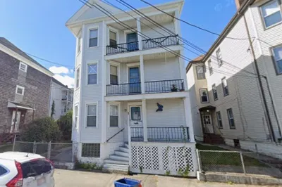 67 Roosevelt St