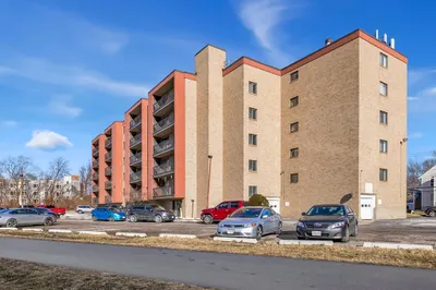 292 Salem Street #101