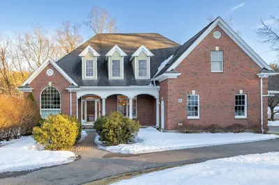 8 Tuttle Road 1