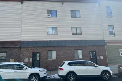 89 Cottage St 1
