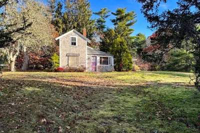 30 Pond St