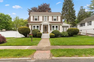 12 Sunset Road 1