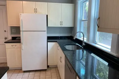 70 Auburndale Avenue #70