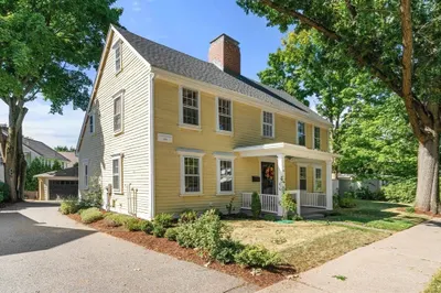 325 Common Street 1