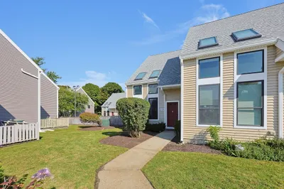 113 Governor Winthrop Rd #113 1