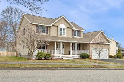 7 Hilltop Drive 1
