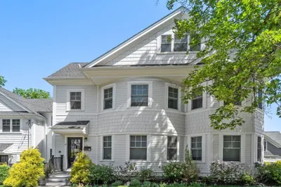 119 Charlesbank Rd 1
