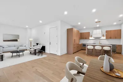 1114 Beacon St #101 1