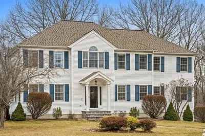 12 Whitehall Circle 1