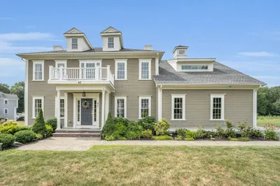 42 Mill Pond Rd 1
