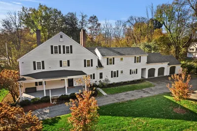 120 Lowell Rd #B
