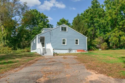 3 Old Ware Rd 1