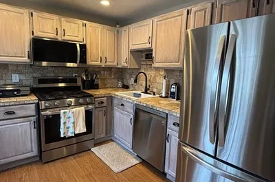 47 Edgelawn Ave #12 1