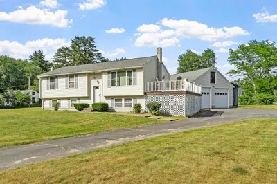 31 Brookside Rd 1