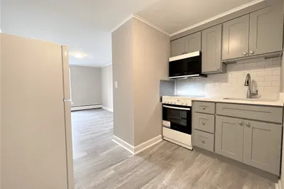 31 Western Ave #6
