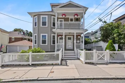 10-12 Charlemont St 1