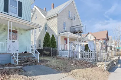20 Hodges Ave 1