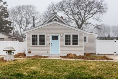 156 Ebony St 1