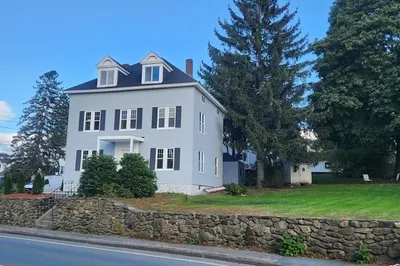 289 Main Street