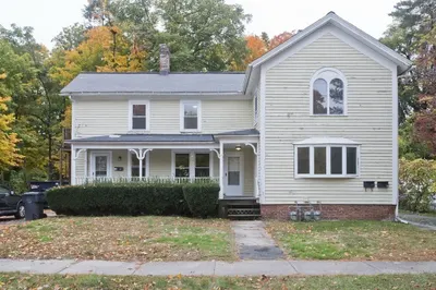 18 Bates St #1 1