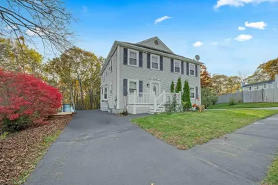 45 Ledgecrest Dr