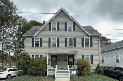 137 Lynde St #2 1