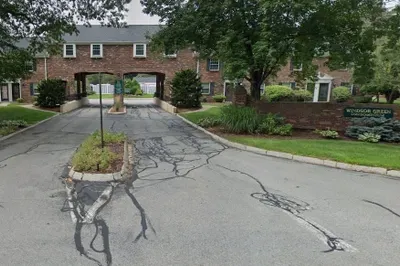 404 Windsor Dr #404