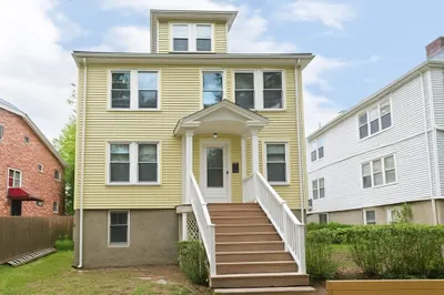 23-25 St. James Terrace #23