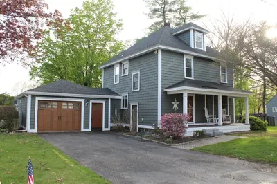 32 Fairlawn Ave