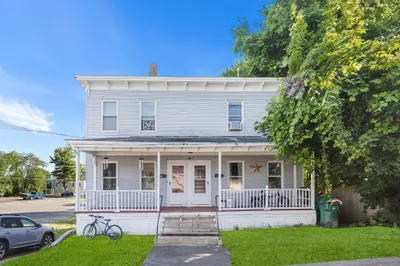 15 Cascade St 1