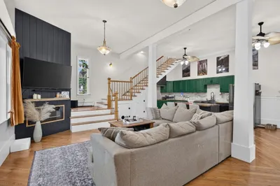 24 Mayflower Drive 1