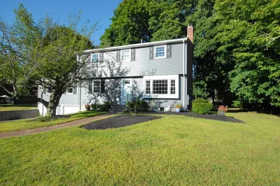 8 Winslow St 1