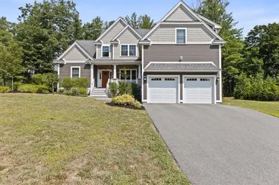 23 Lewis Dr