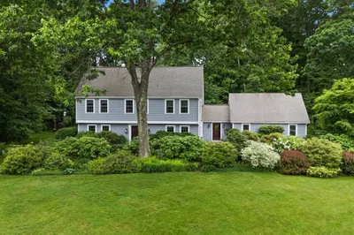 22 Algonquin Avenue